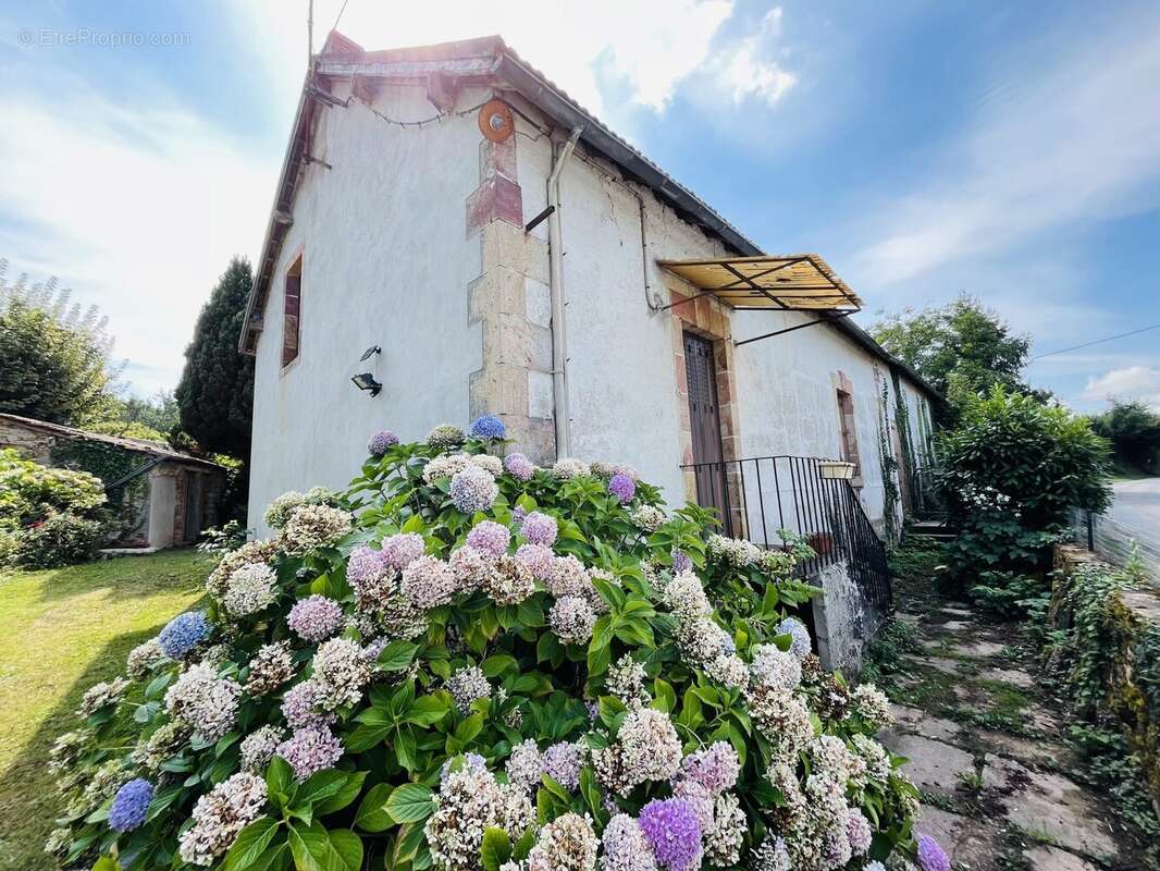 Maison à SAINT-DESIRE