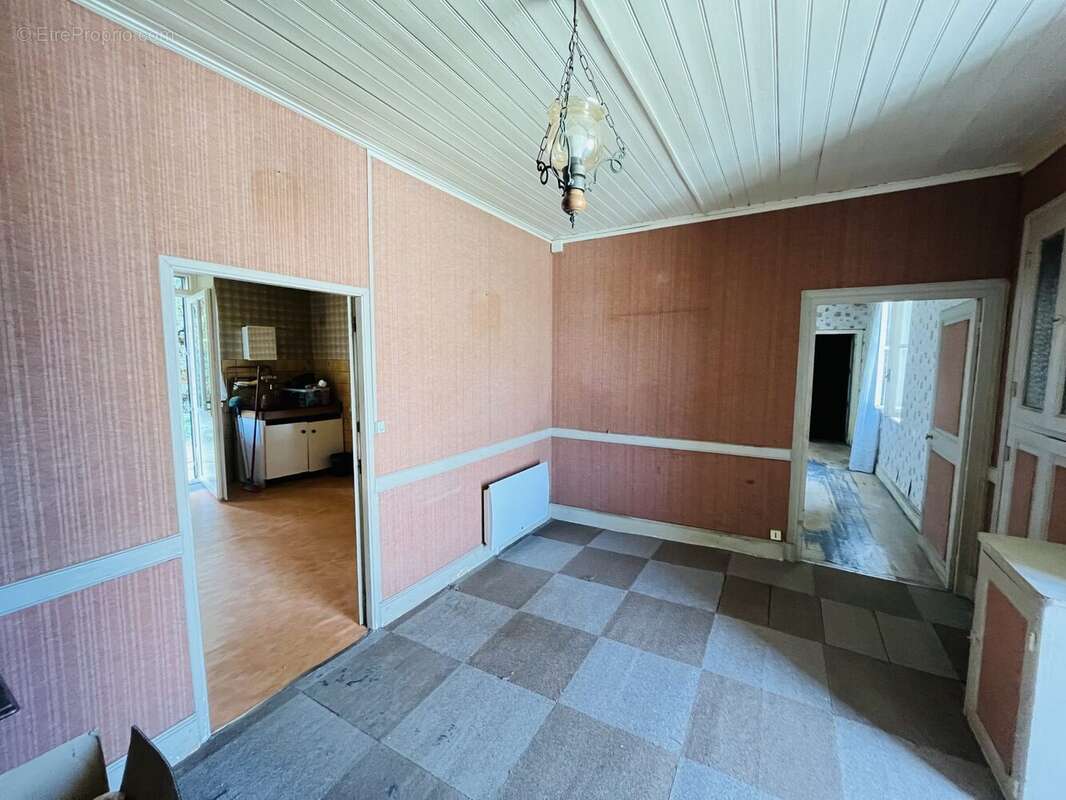 Maison à SAINT-DESIRE