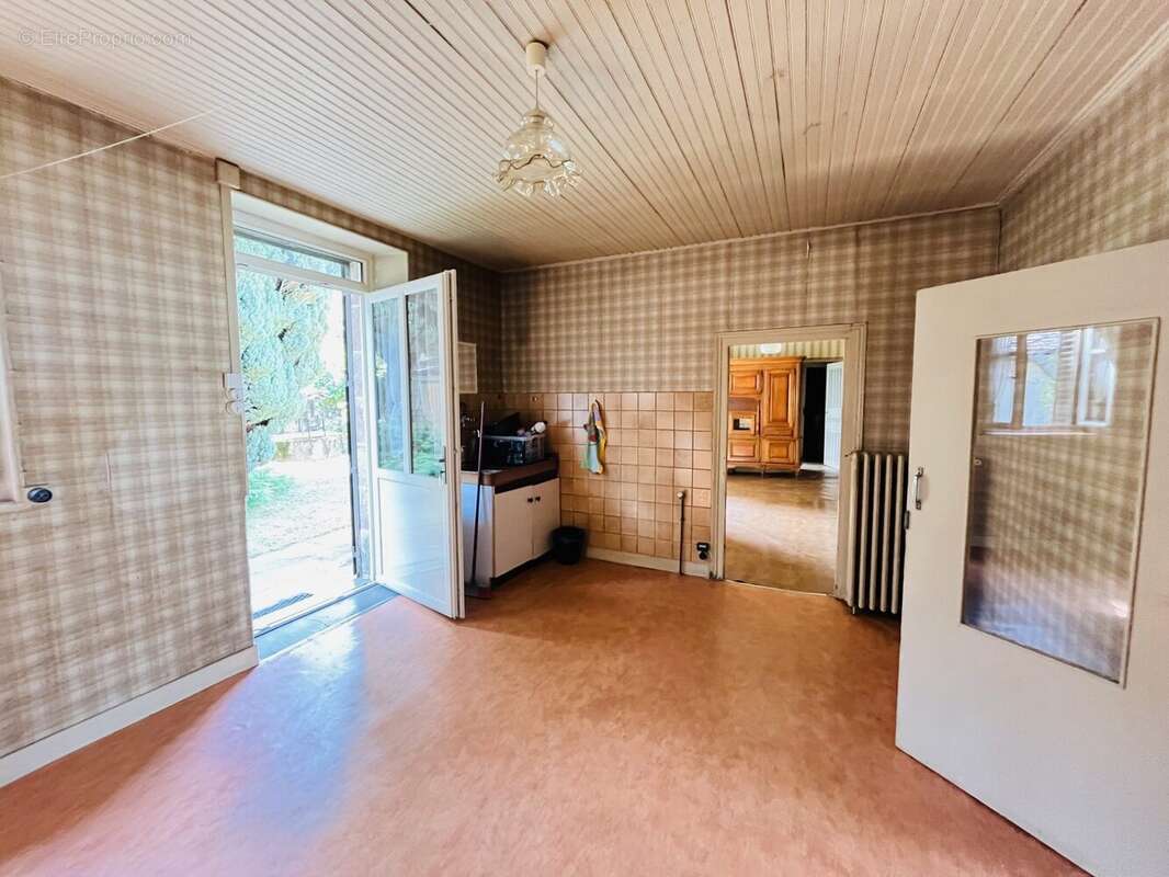 Maison à SAINT-DESIRE