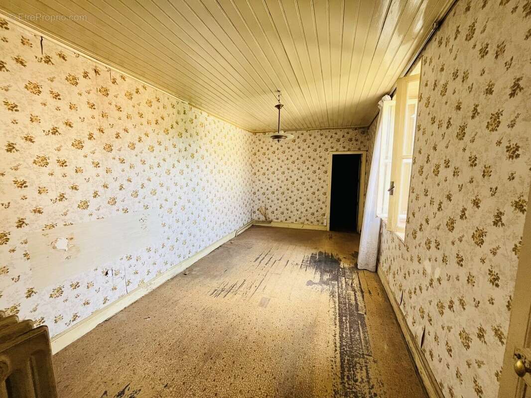 Maison à SAINT-DESIRE