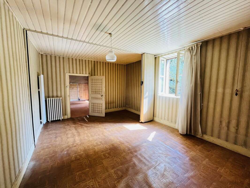 Maison à SAINT-DESIRE