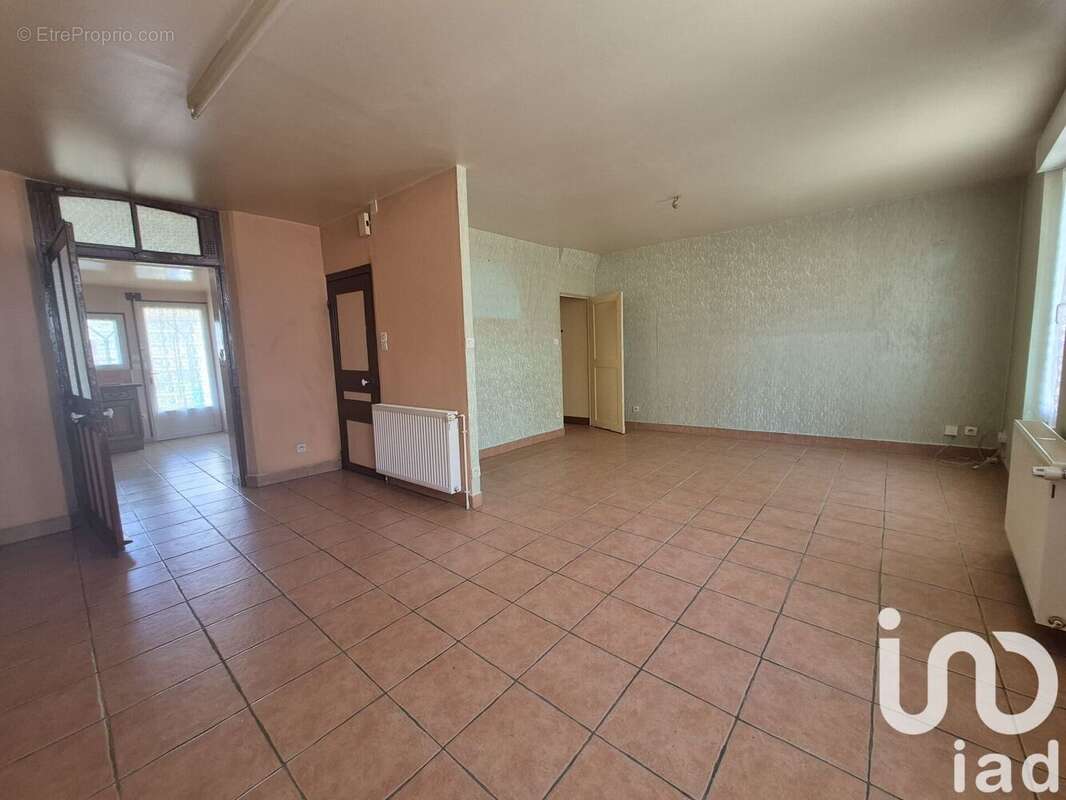 Photo 2 - Maison à ROMILLY-SUR-SEINE