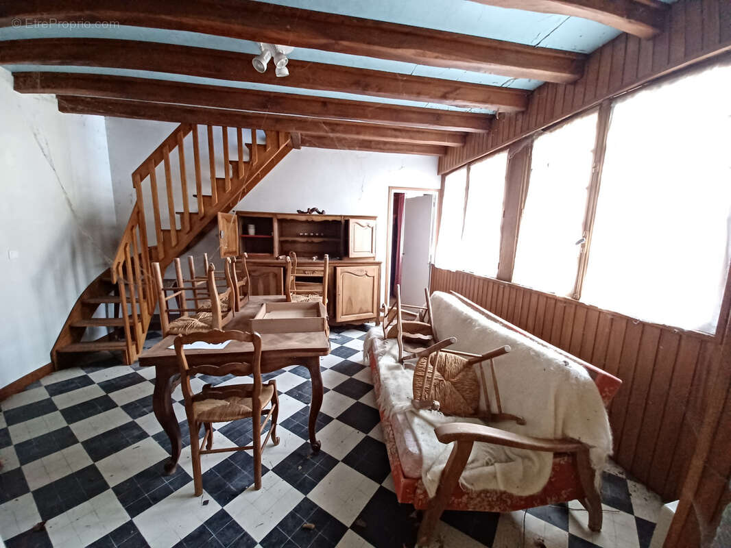 Maison à SAINT-MARTIN-VALMEROUX