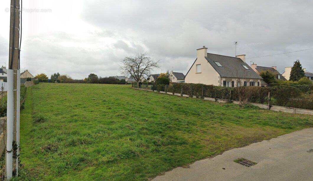 Terrain à SAINT-QUAY-PORTRIEUX