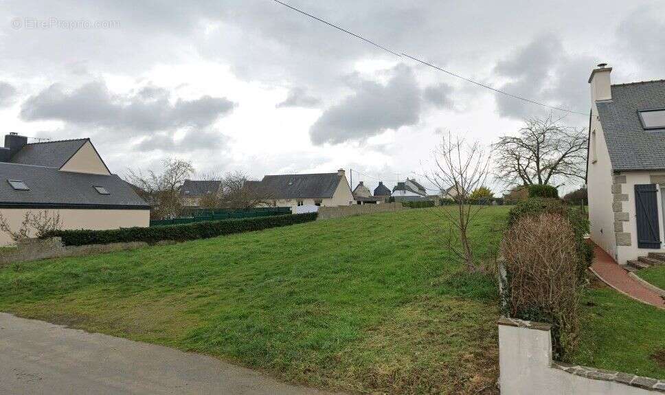 Terrain à SAINT-QUAY-PORTRIEUX