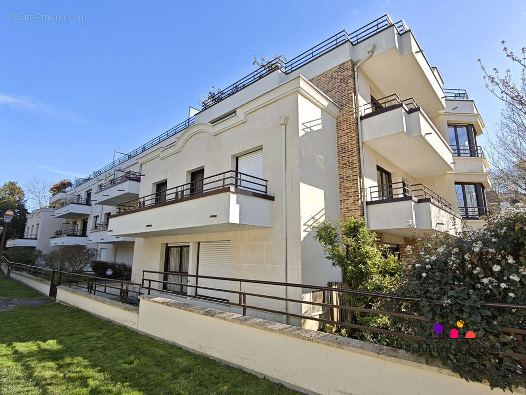 Appartement à ENGHIEN-LES-BAINS