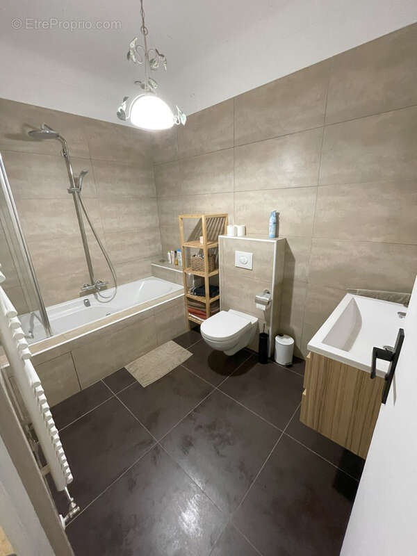 Maison à SAINT-VALLIER-DE-THIEY