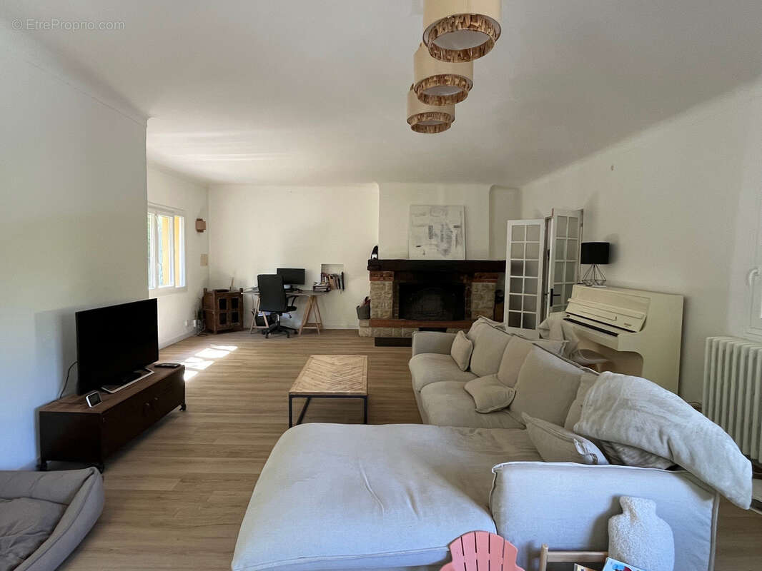 Maison à SAINT-VALLIER-DE-THIEY