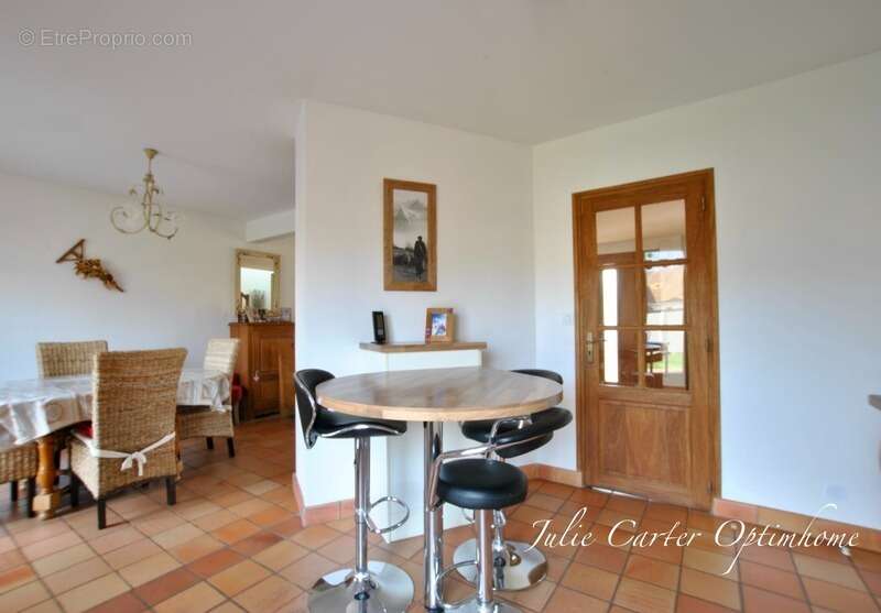 Maison à COURTILLERS