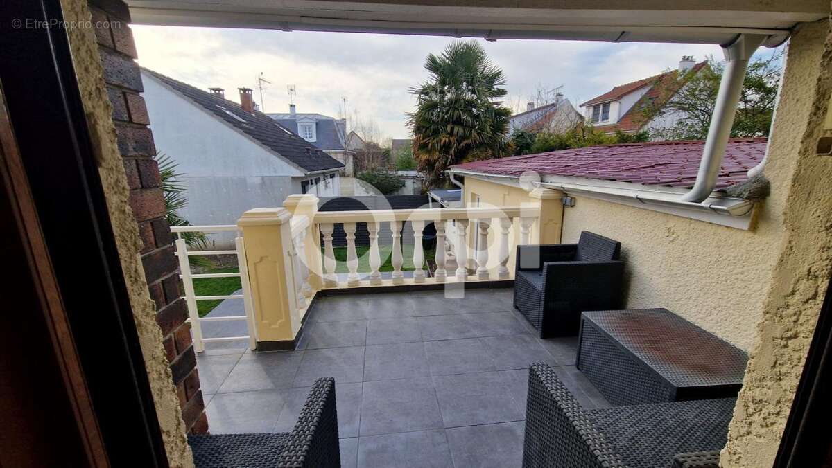 Maison à NEUILLY-SUR-MARNE