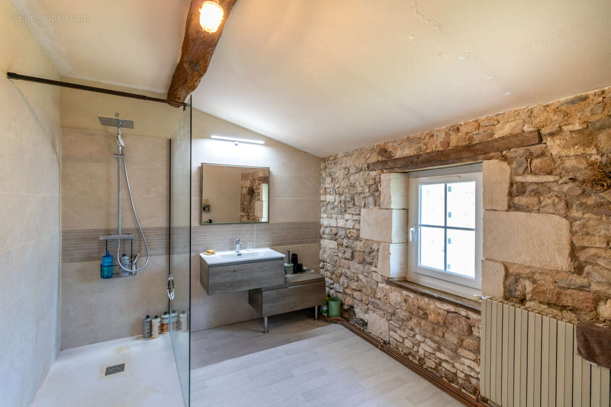 Maison à CORME-ROYAL