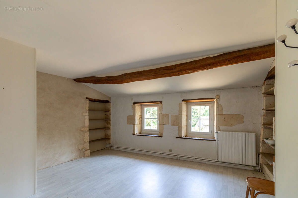 Maison à CORME-ROYAL