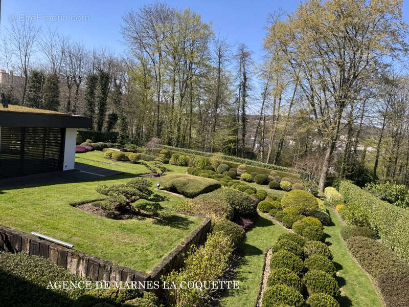 Maison à VILLE-D&#039;AVRAY