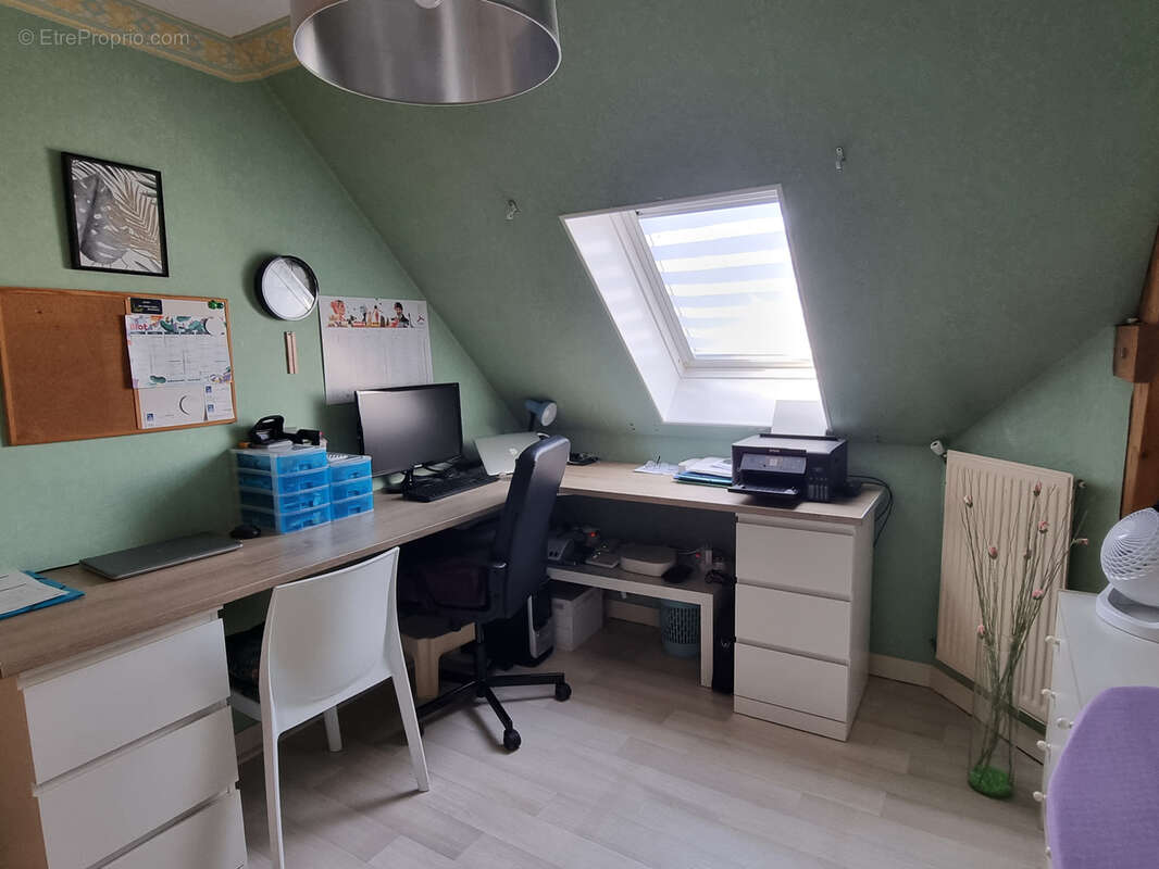 Maison à SAINT-ERBLON