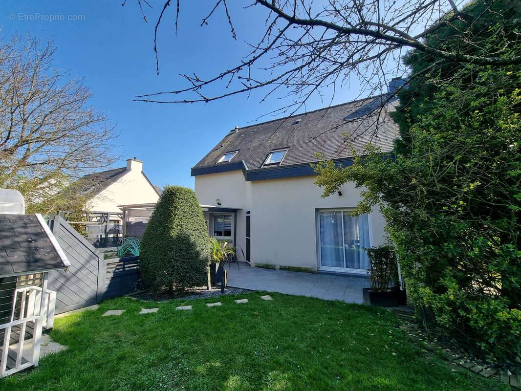 Maison à SAINT-ERBLON