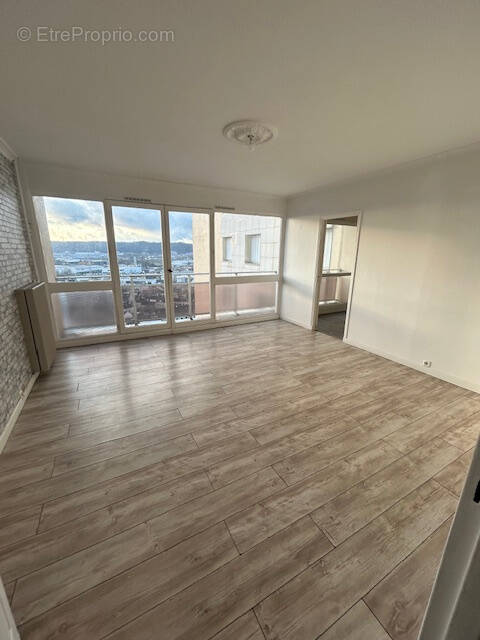 Appartement à LE PETIT-QUEVILLY