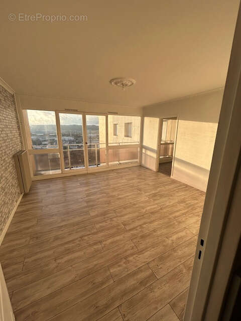 Appartement à LE PETIT-QUEVILLY