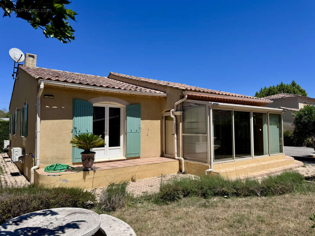 Maison à L&#039;ISLE-SUR-LA-SORGUE