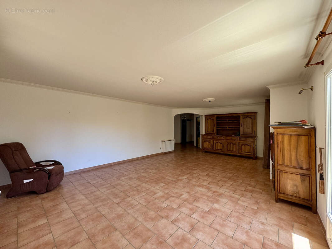 Maison à L&#039;ISLE-SUR-LA-SORGUE