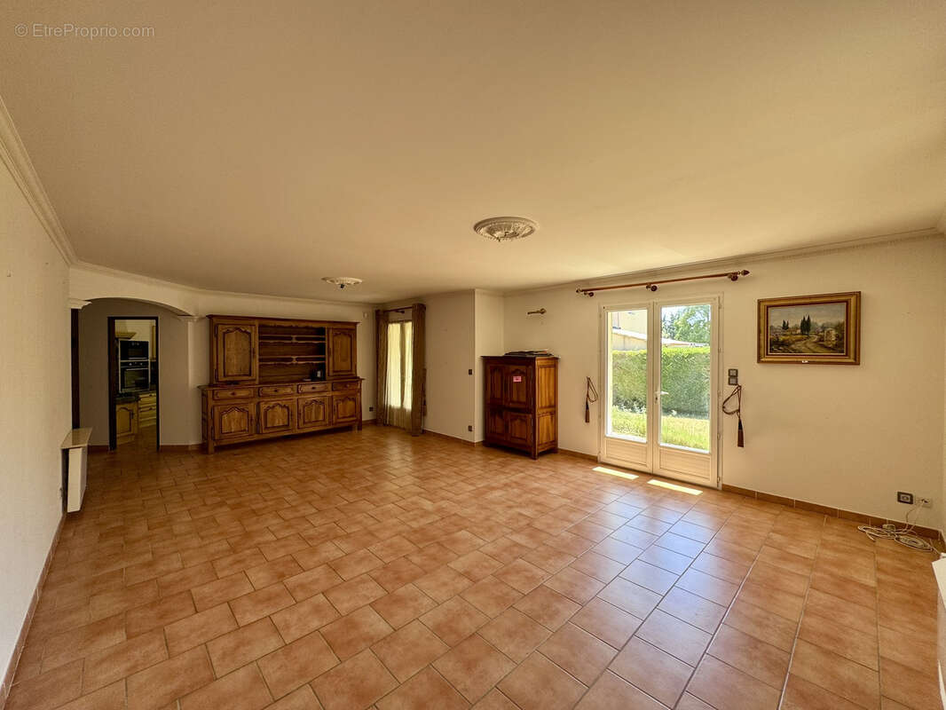 Maison à L&#039;ISLE-SUR-LA-SORGUE