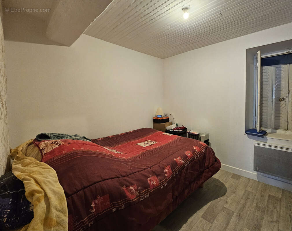 Maison à SAINT-BONNET-PRES-RIOM