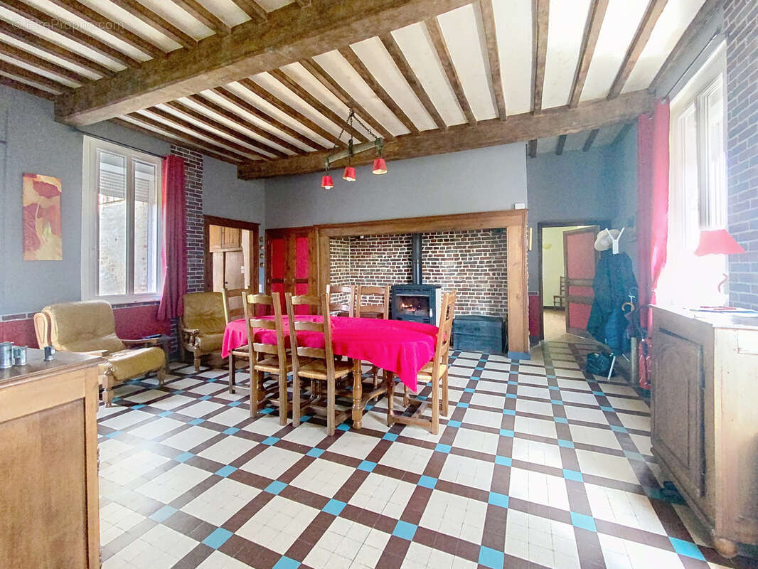 Maison à CRECY-EN-PONTHIEU