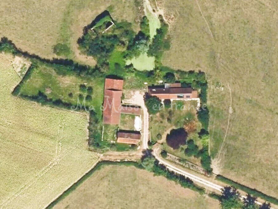 Maison à SAINT-POURCAIN-SUR-SIOULE