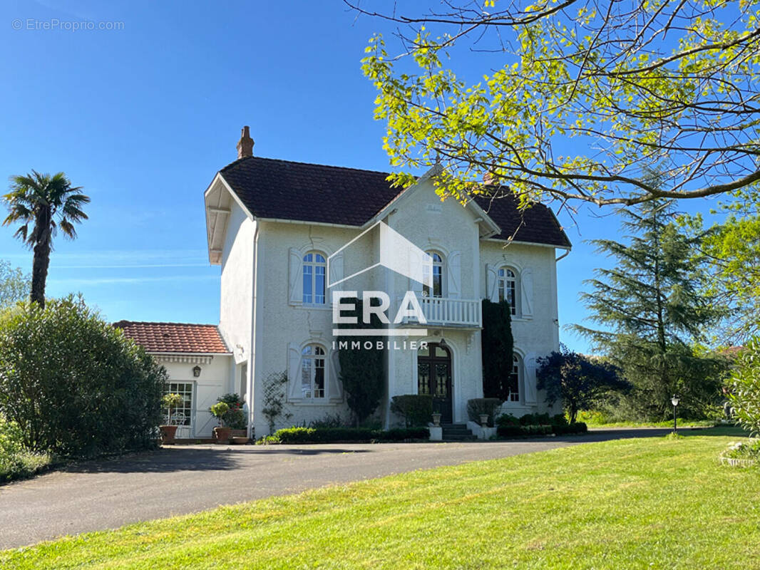 Autre à GRENADE-SUR-L&#039;ADOUR