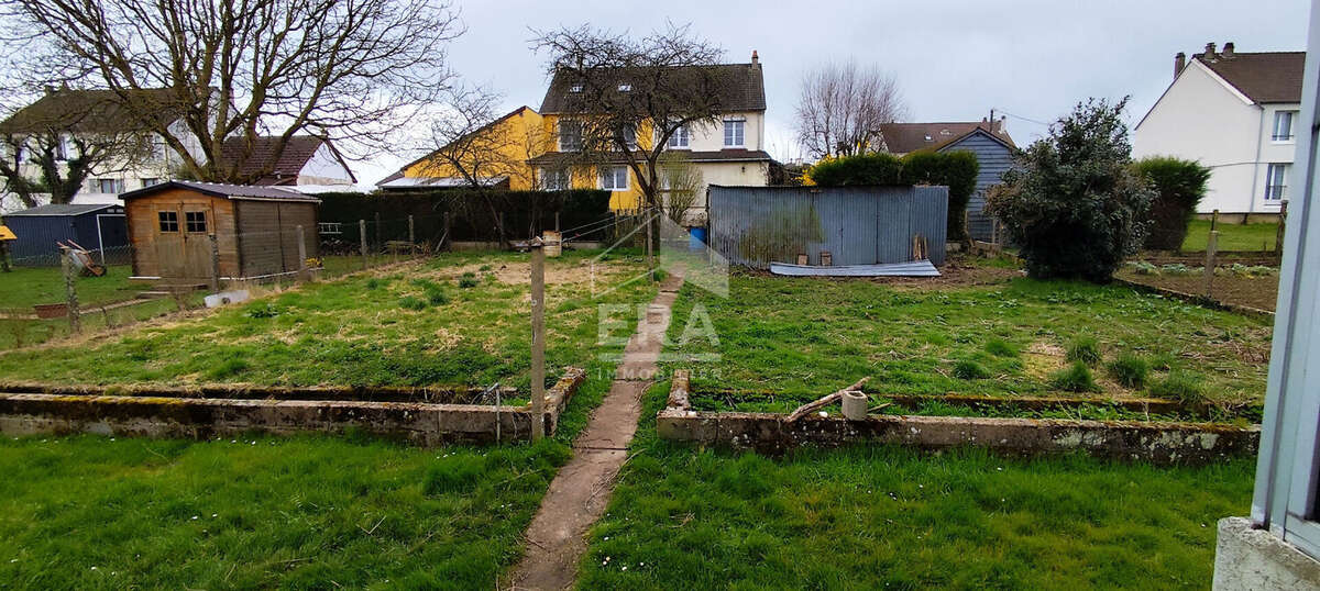 Maison à THIRON-GARDAIS