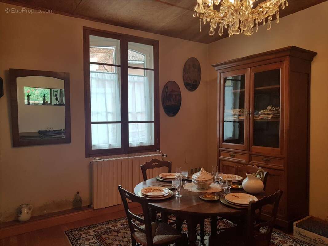 Maison à WARMERIVILLE