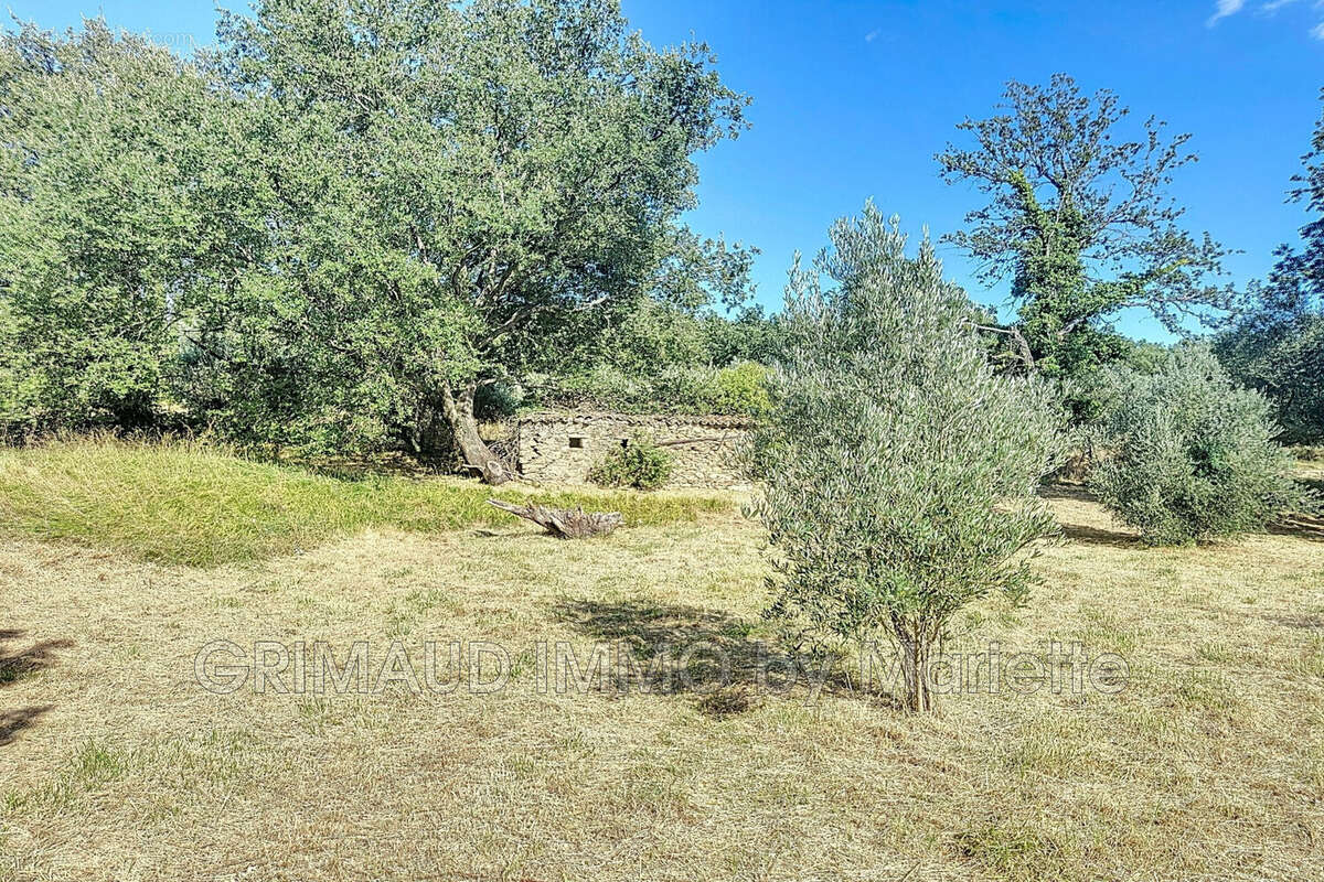 Maison à LA GARDE-FREINET