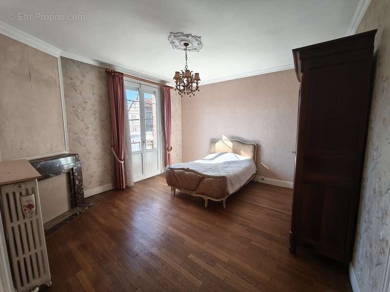 Maison à SAINTE-MENEHOULD