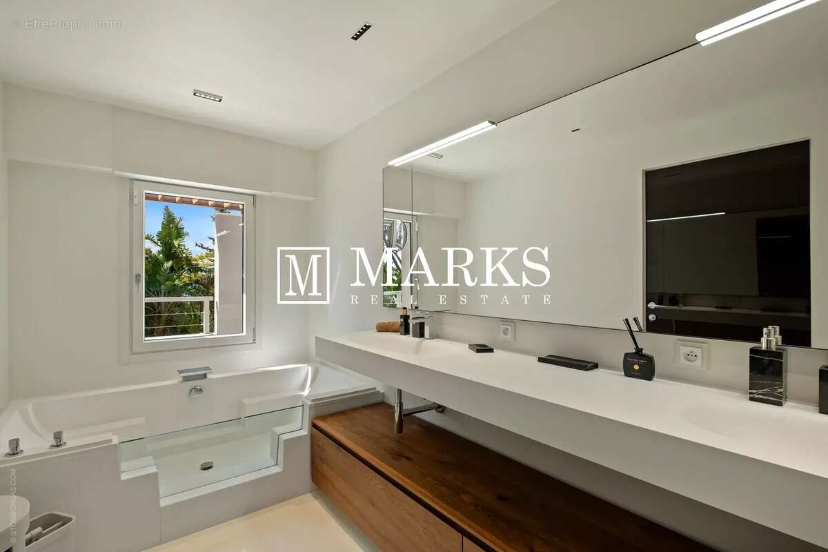 Maison à SAINT-JEAN-CAP-FERRAT