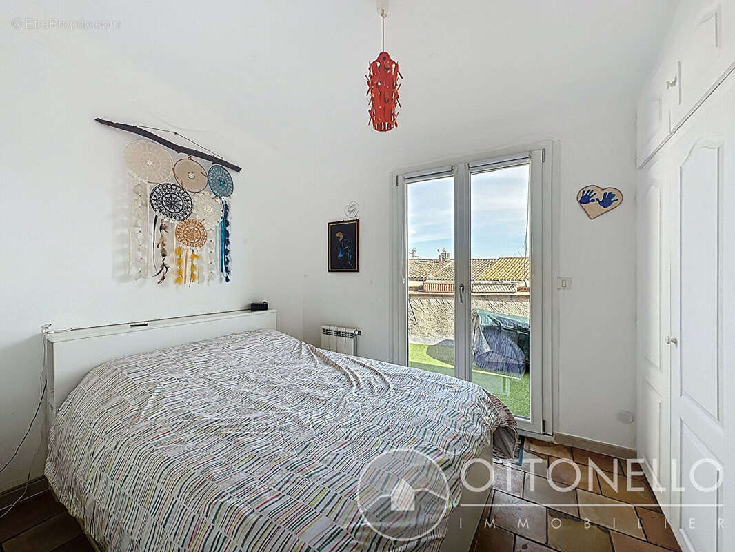 Maison à ROQUEBRUNE-SUR-ARGENS