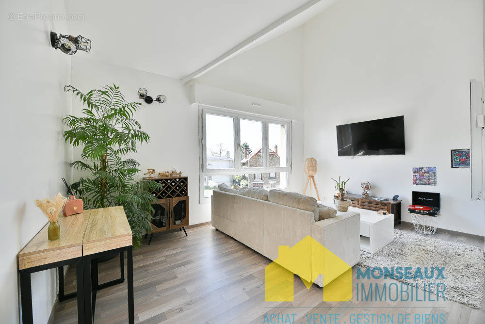 Appartement à EPINAY-SUR-ORGE