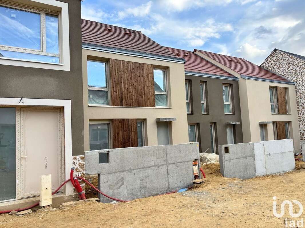 Photo 3 - Maison à SAINT-CHERON