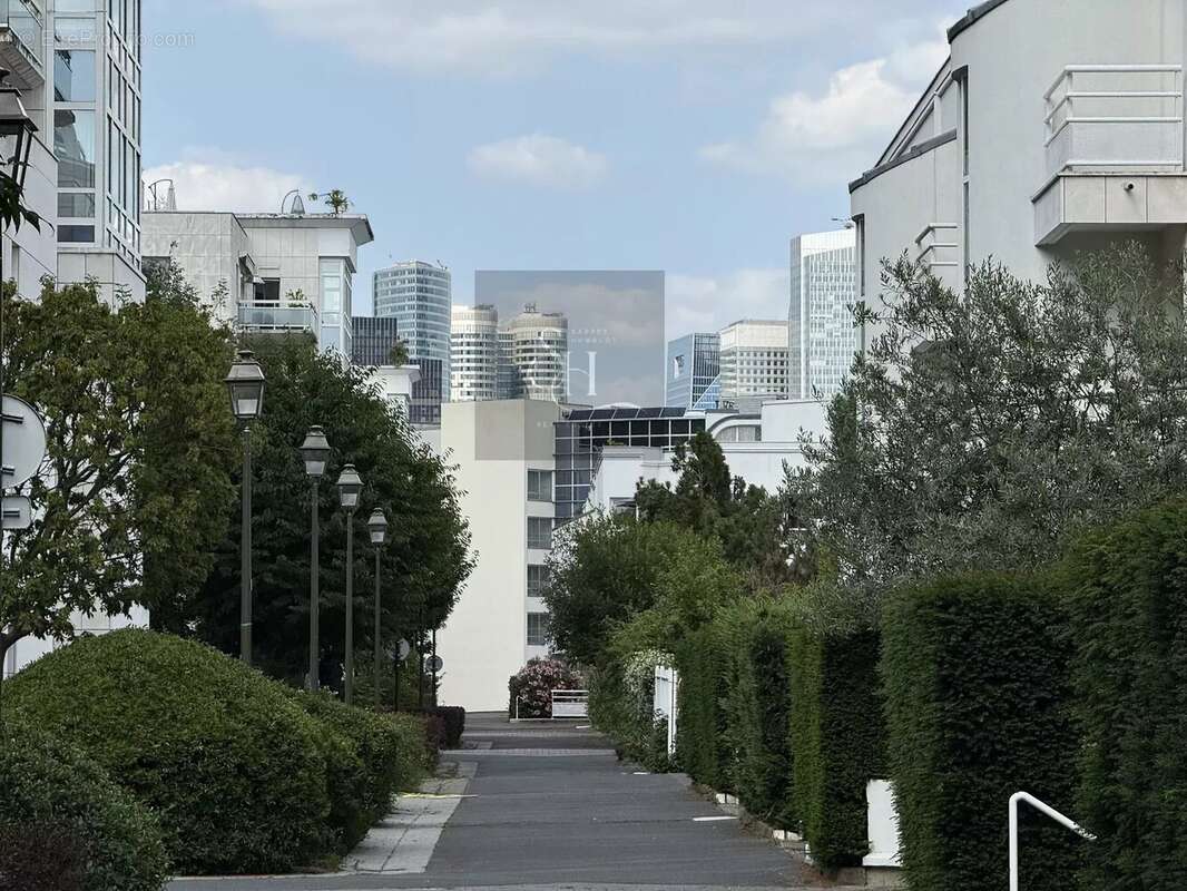 Appartement à SURESNES