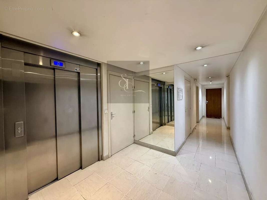 Appartement à SURESNES