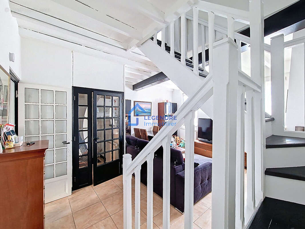 Maison à MONTIGNY-LES-CORMEILLES