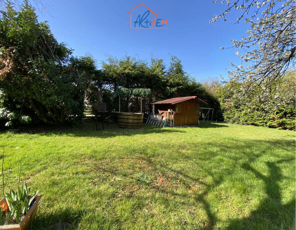 Maison à FLEURY-LA-VALLEE