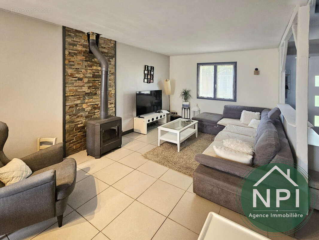 Maison à LIVRY-SUR-SEINE