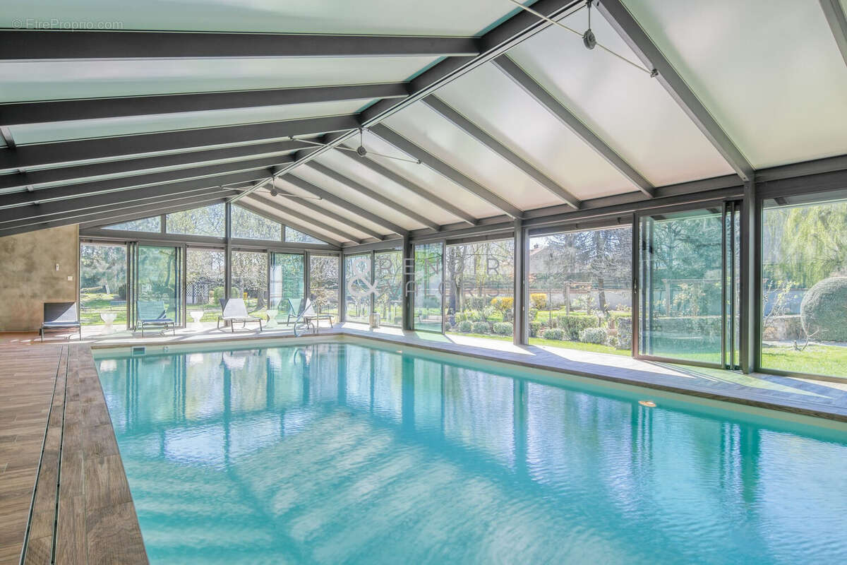 Maison à DOMEVRE-SUR-VEZOUZE