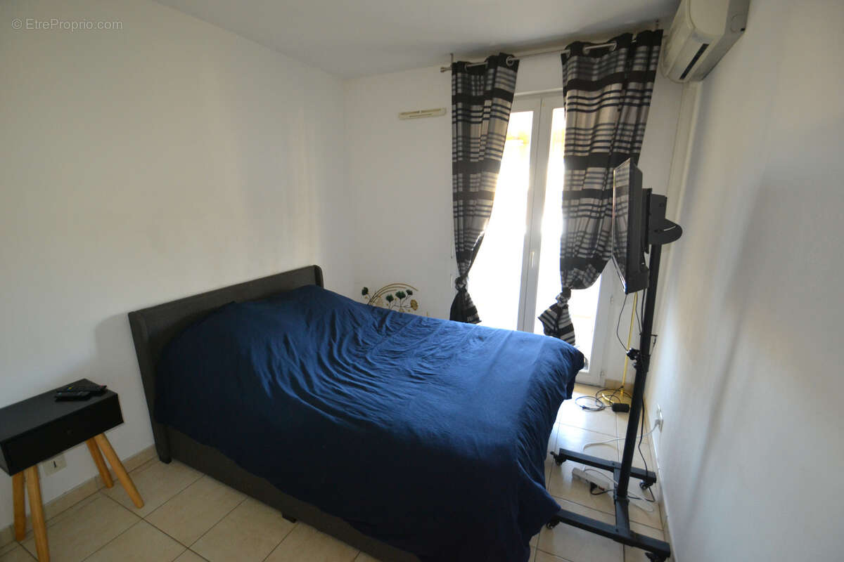 Appartement à VALLAURIS