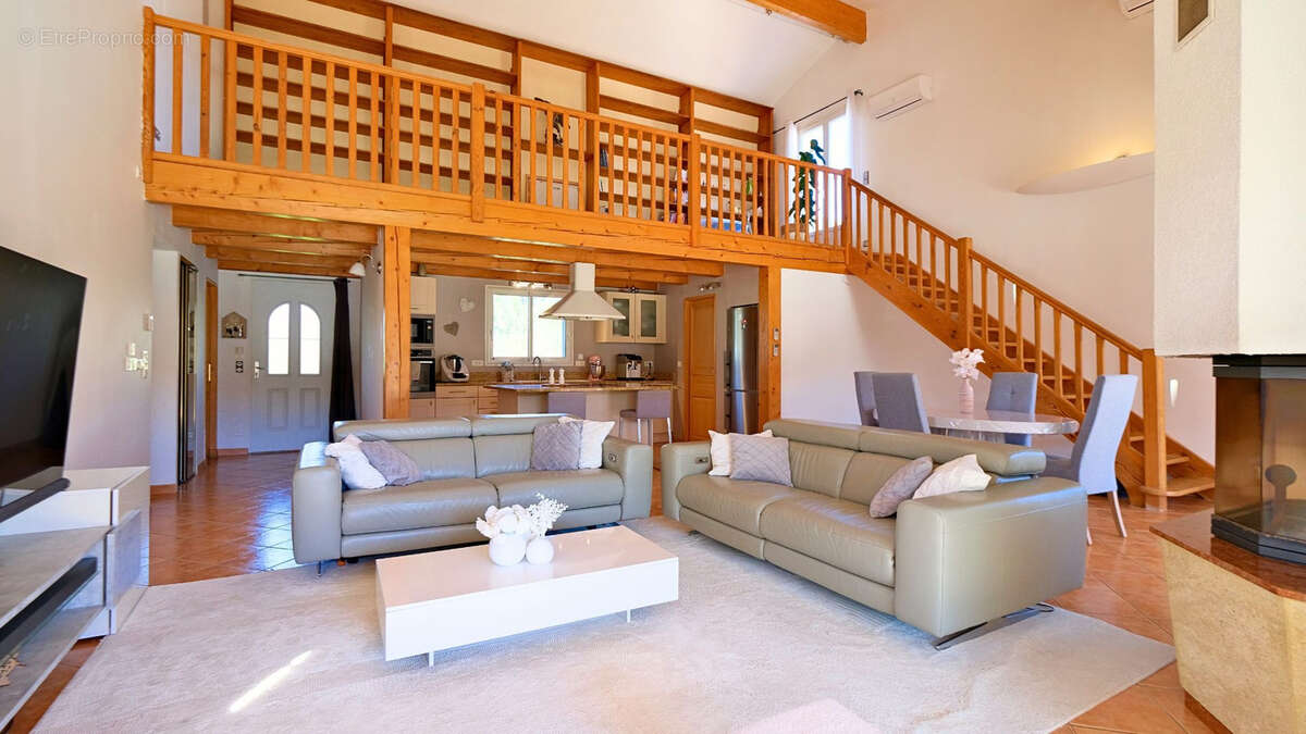 Maison à SAINT-CHINIAN