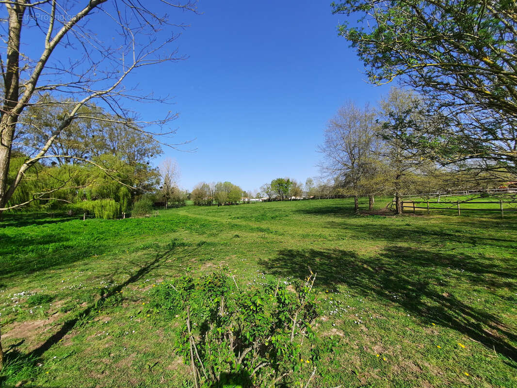 Maison à MOUTIERS-SUR-LE-LAY