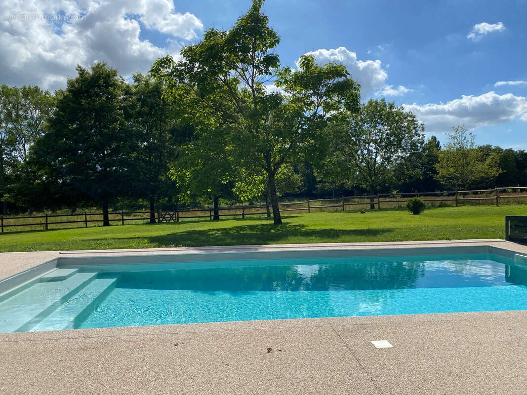 Maison à MOUTIERS-SUR-LE-LAY