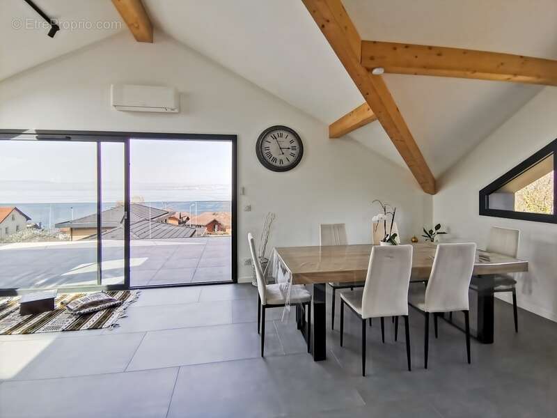 Appartement à NEUVECELLE