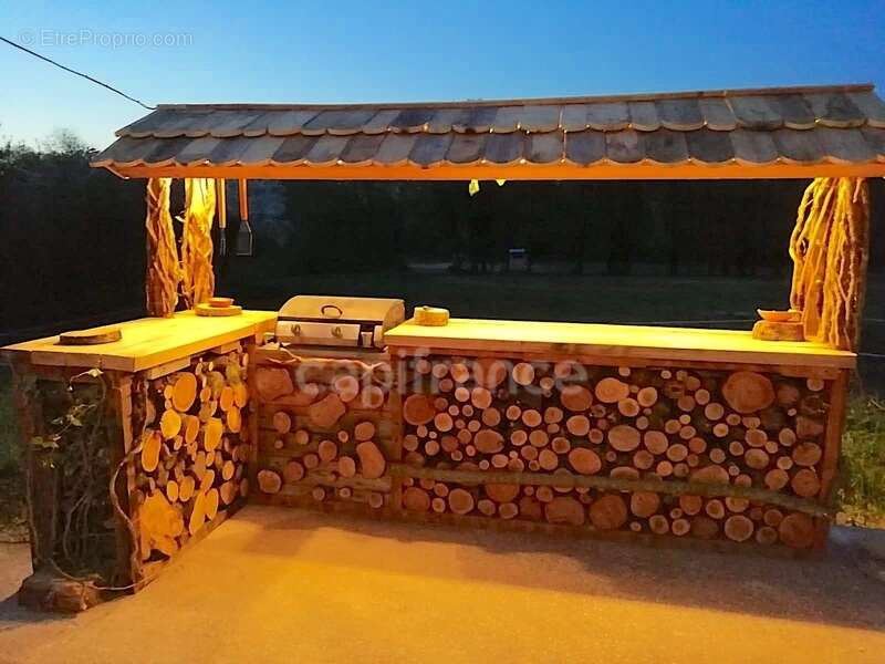 Maison à LES BORDES