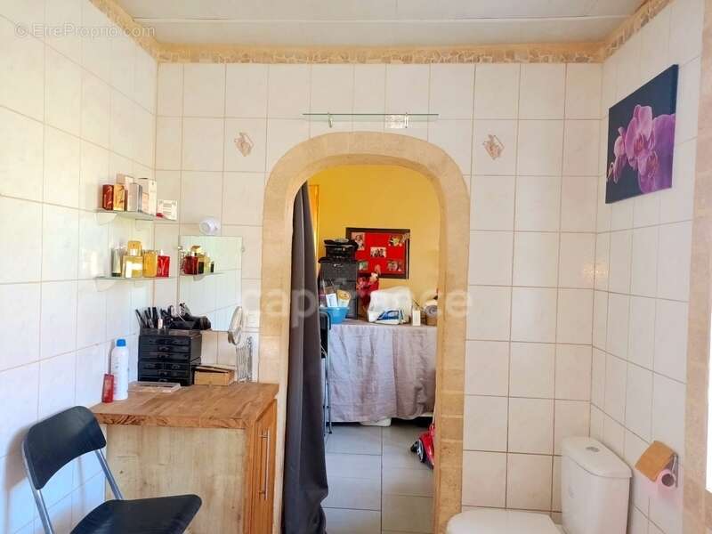 Maison à LES BORDES