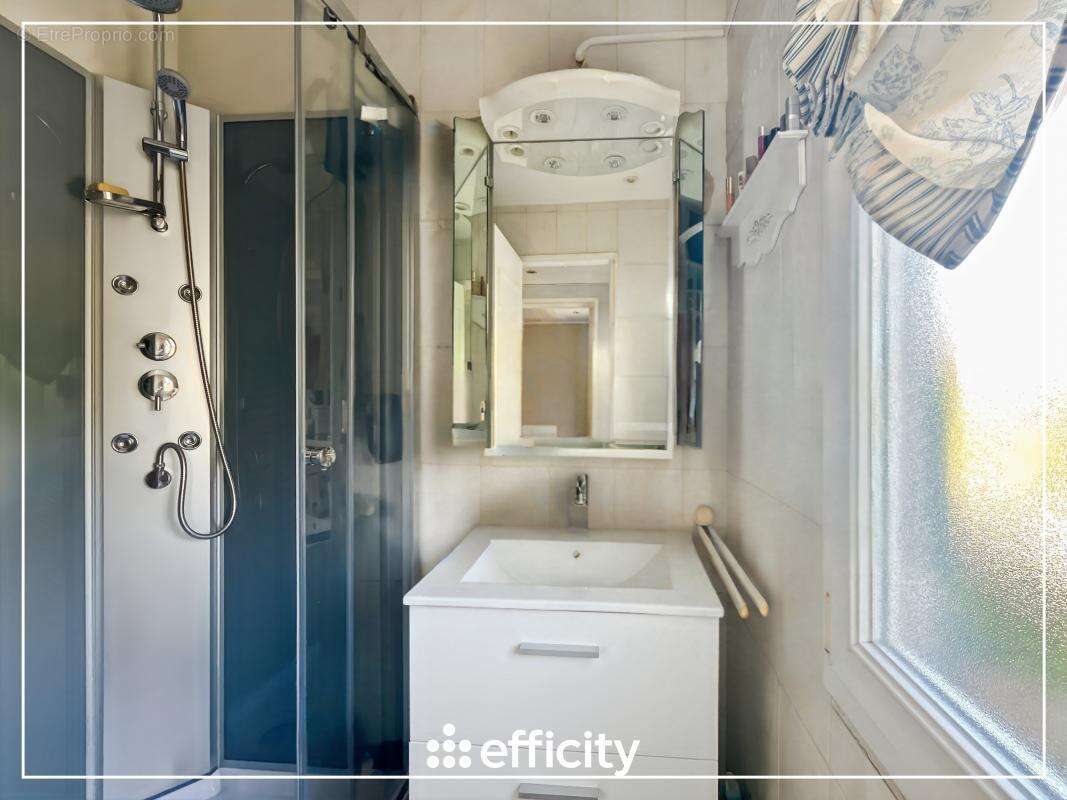 Maison à BRIE-COMTE-ROBERT